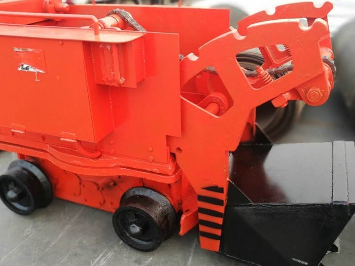 Operation Precautions Of Electric Rock Mucking Loading Machine