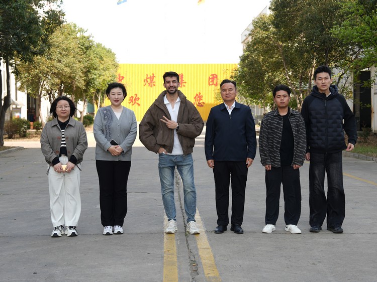 Afghan Business Clients Visit and Sign Contracts with China Coal Group After Matching via the
